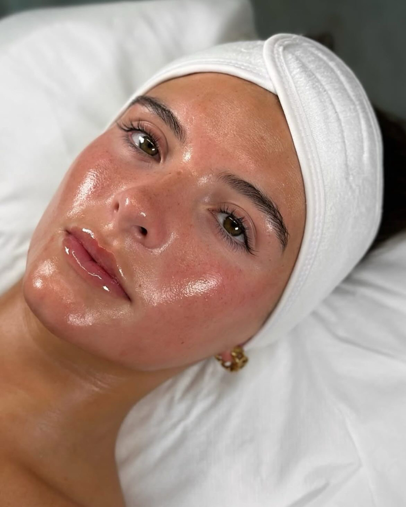 ROSACEA- SENSITIVE SKIN FACIAL at anele skin studio in SUMMERFIELD, NC