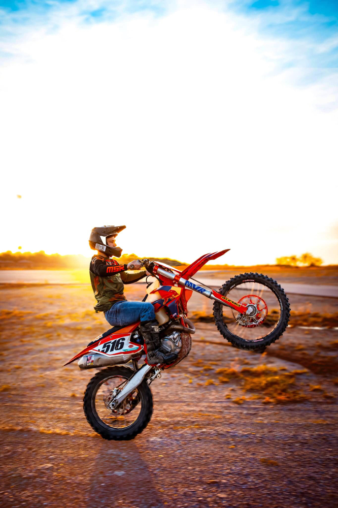 1hr Senior Session at Sunshine Studios by Traci Browning in Hanover, WV