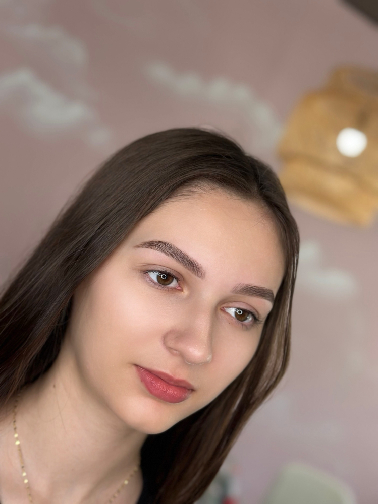 Eyebrows Lamination & Tint & Shape