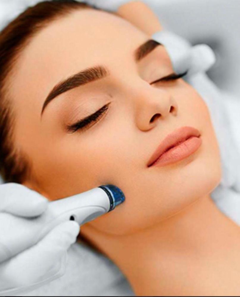 HydraFacial With Glowligth