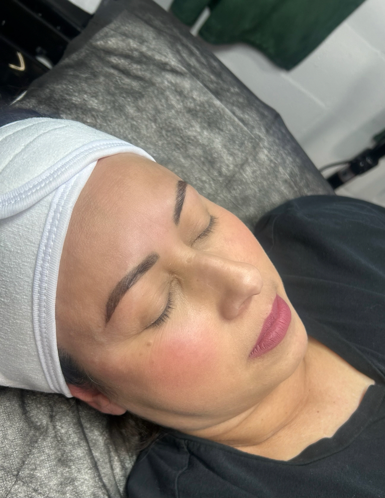 Luxe Brow Experience