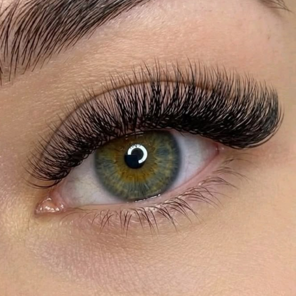 3D+4D Volume Lash Extensions at Bish Glow Studio LLC in Oro Valley, AZ
