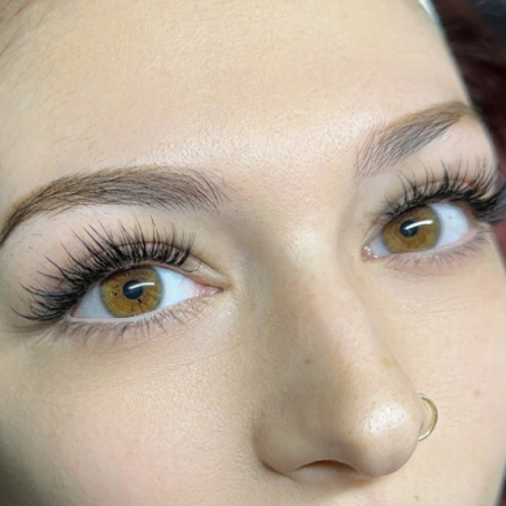 Individual Lashes at Phabulous Studio in Knoxville, TN