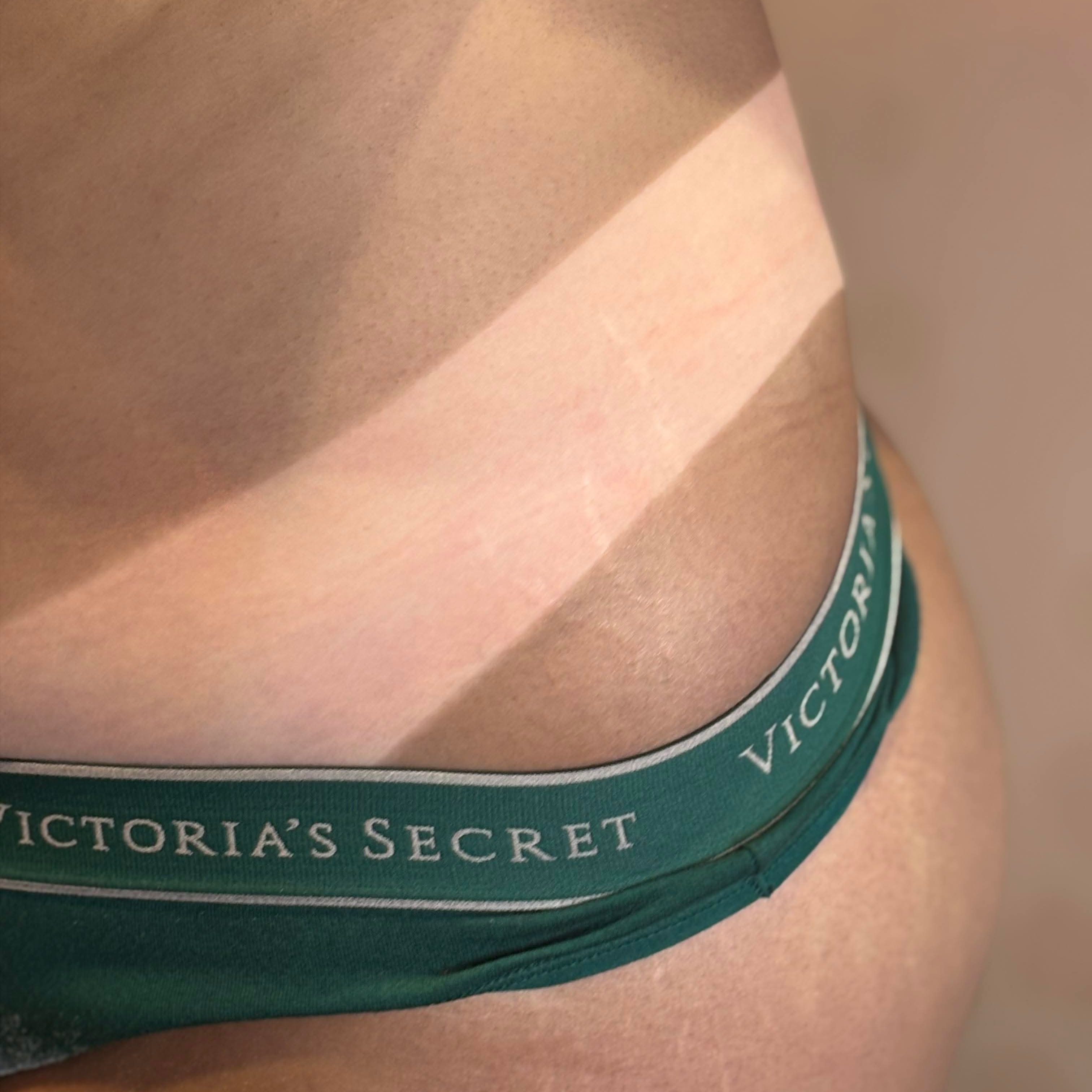 Spray Tan at Alisa Marie Brows & Spa in Royal Oak, MI