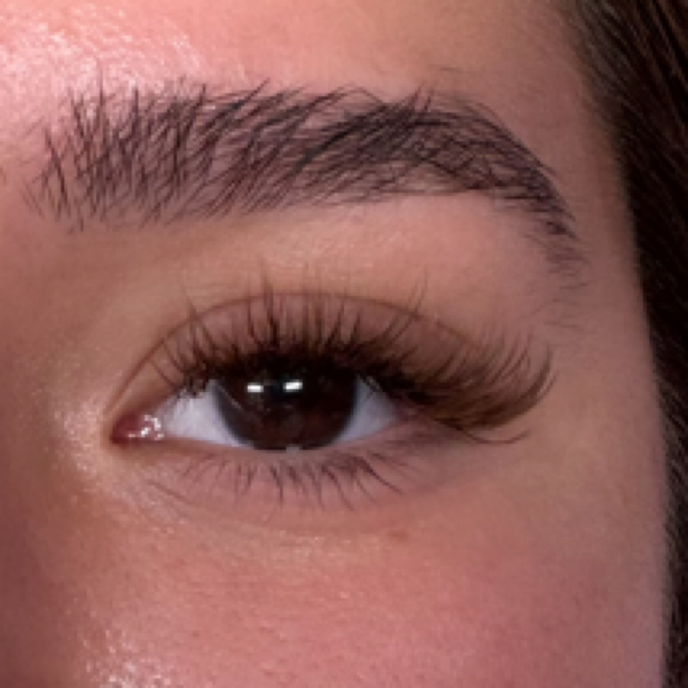 Lash Extensions at Hello Beautyyy in North Kansas City, MO