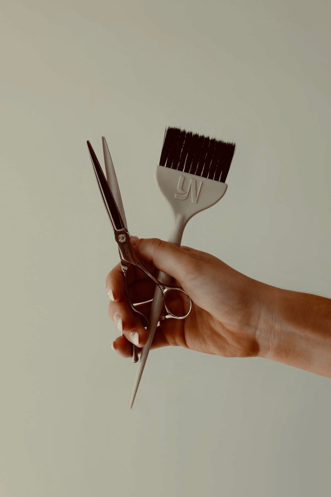 WOMANS DRY CUT