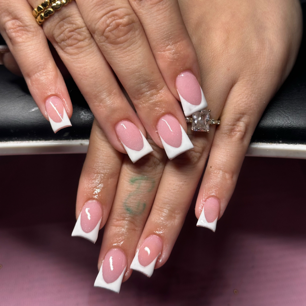 Short French/V-Cut/Ombre Set at Plush Kay Beauty Services in Tulsa, OK