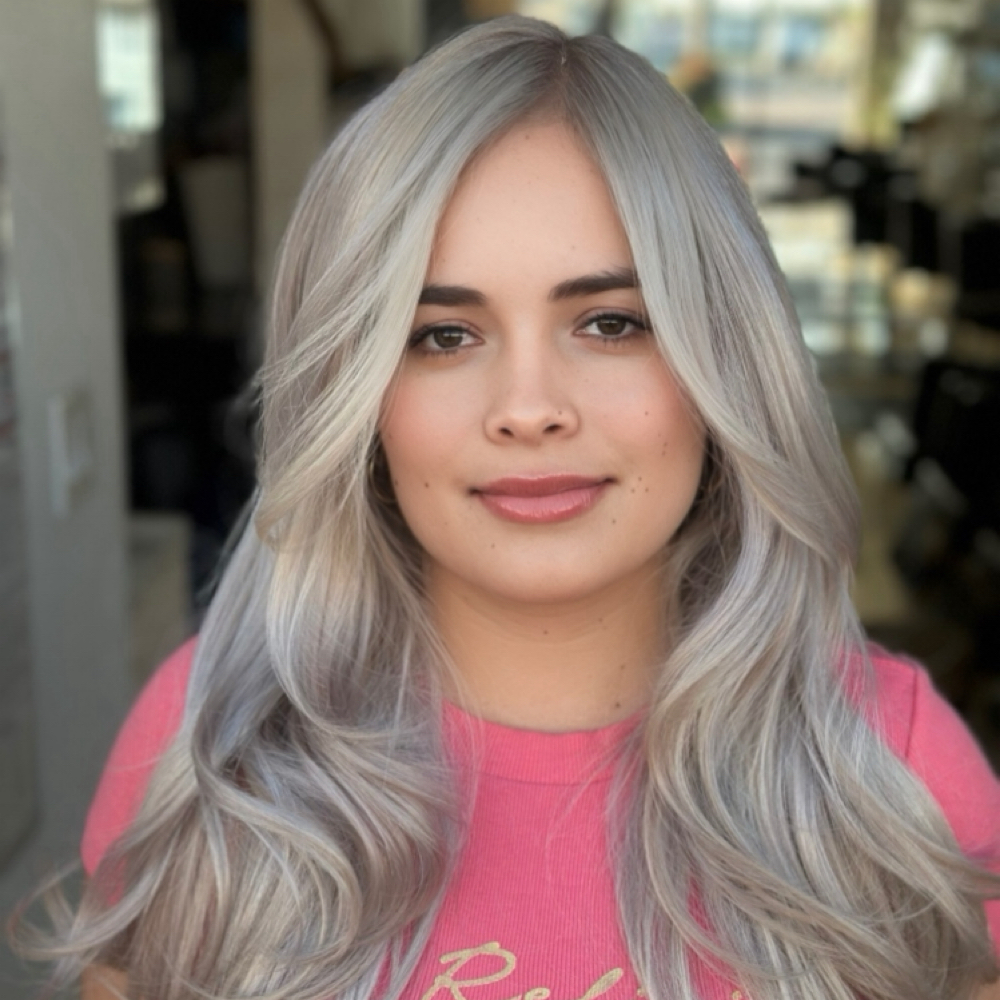 Bleach And Tone at Único Hair Studio in Fullerton, CA