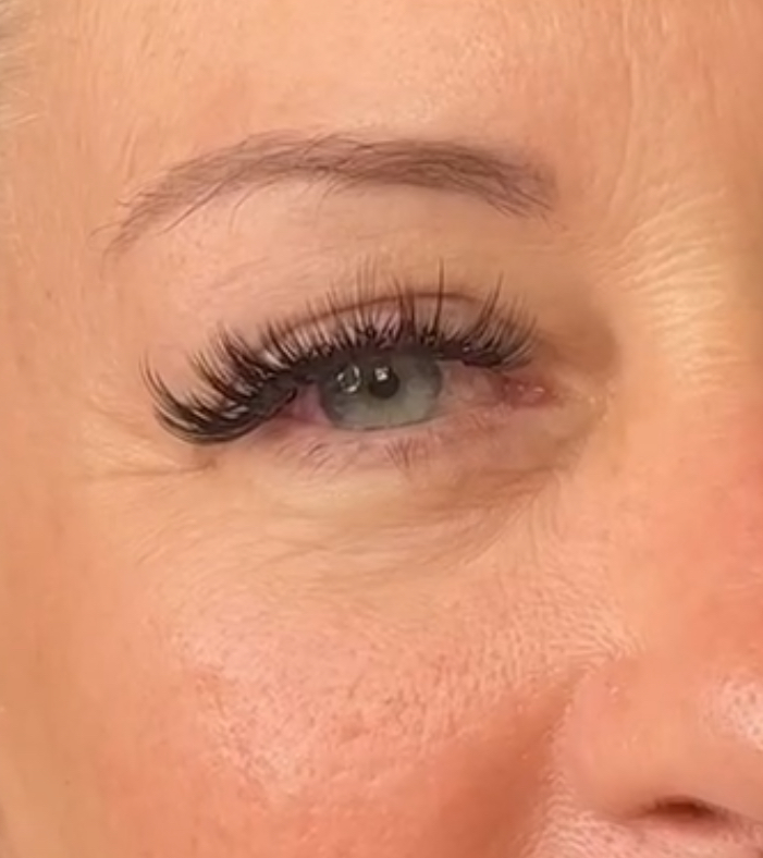 Hybrid Lash Extensions at Alluring Eyecon Aesthetics in St. Louis, MO