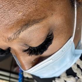 Mega Volume Lashes