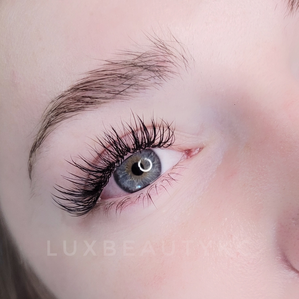 Classic Lash Extensions - FULL SET