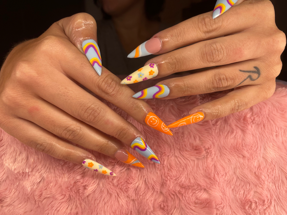 acrylic nails