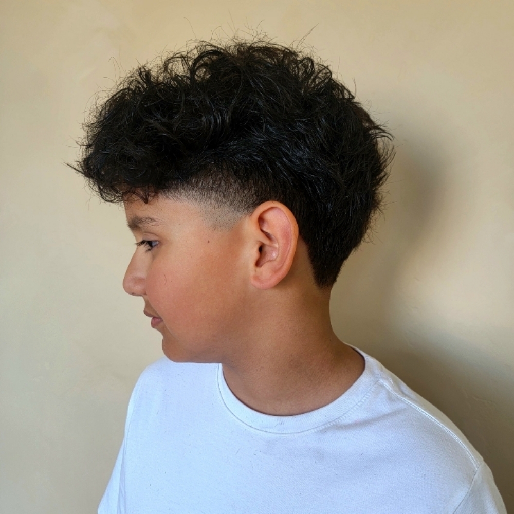 Mens Haircut at Hairbykathyy in Hanford, CA