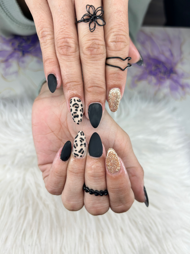 Medium Nail Length