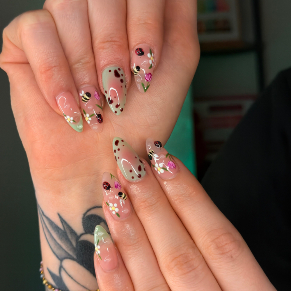 3D Art (rib Lines, Bubbles Ect.) at jazz does nails in Bellevue, WA