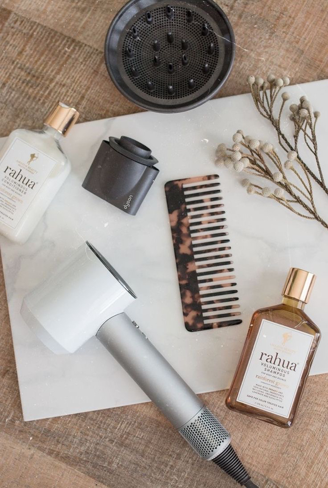 Scalp Cleanse + Simple Style