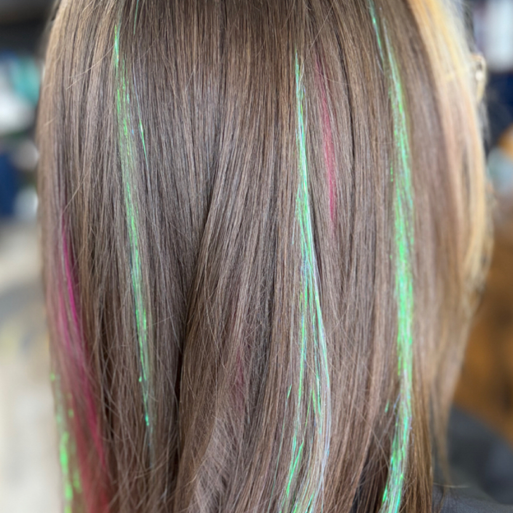 Tinsel at Vividly Gray in Cleveland, TN
