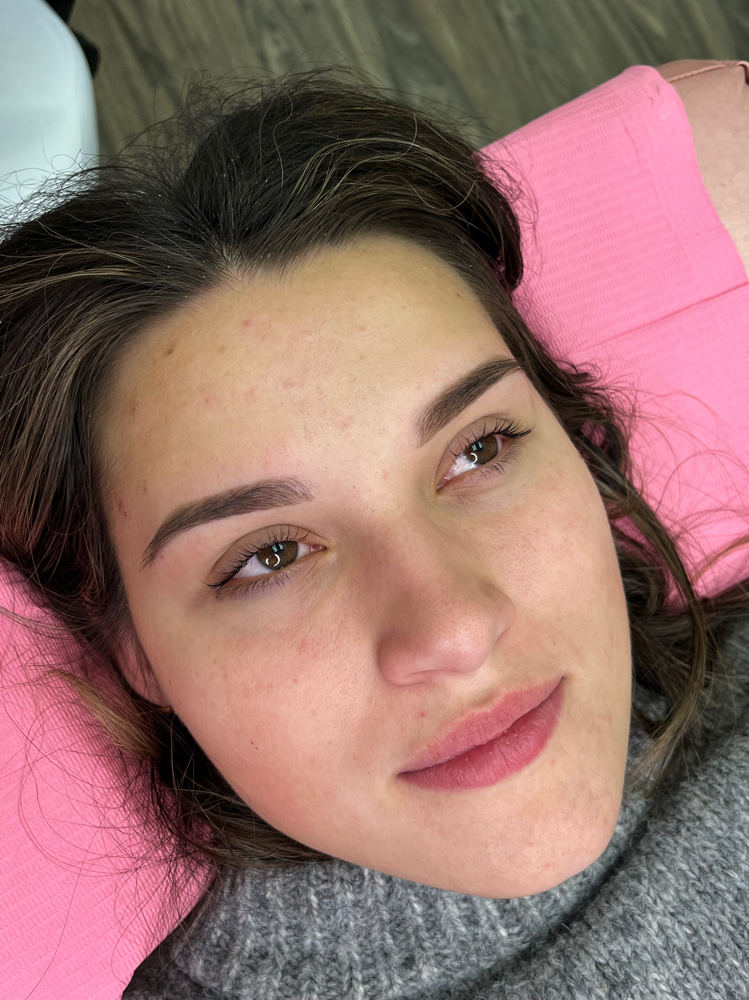 brow wax and tint