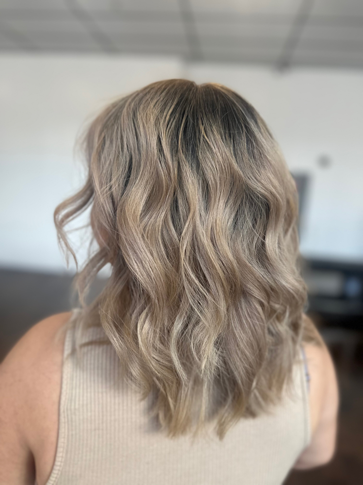 Full Highlight at Salón Dé Monarca in Lombard, IL