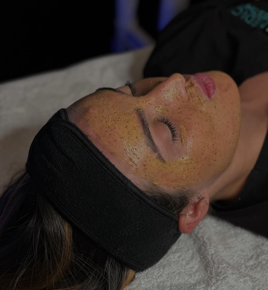 Basic Facial With Dermaplaning