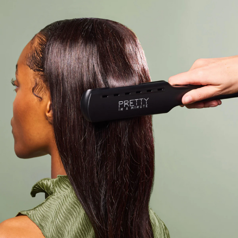 Iron Straight at Kinu  Salon And Spa in New York, NY