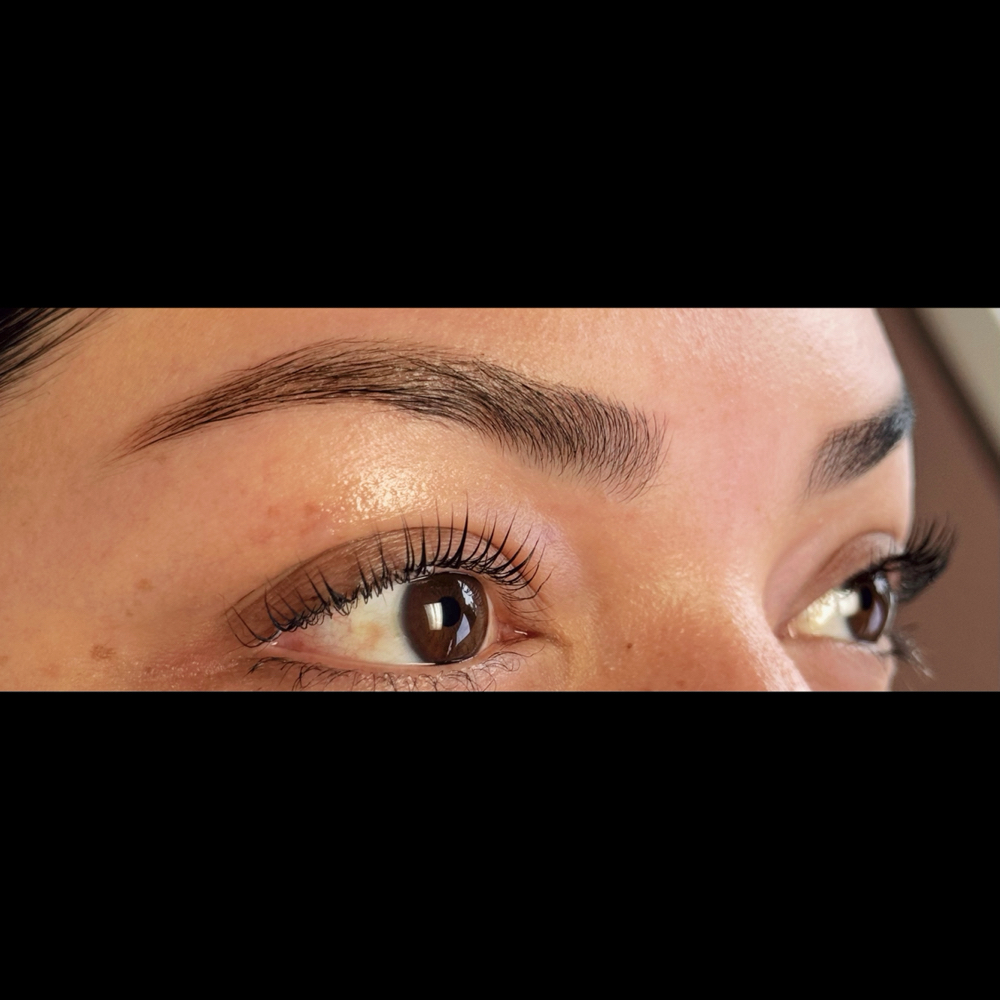 THURSDAY Lash Lift + Brow Wax