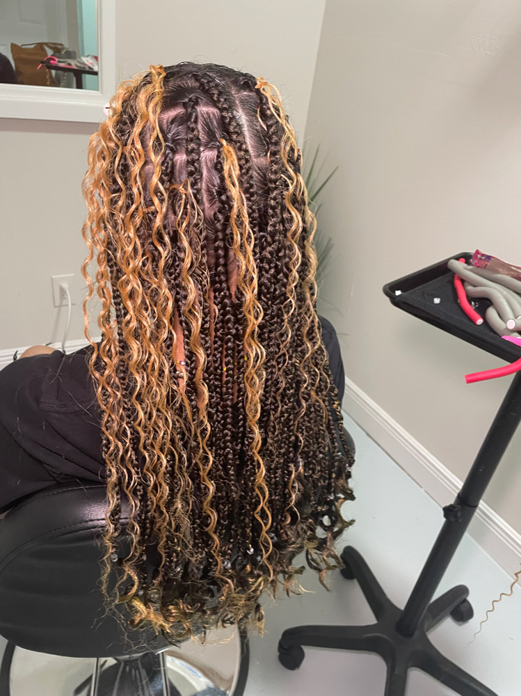 Medium Knotless Braids