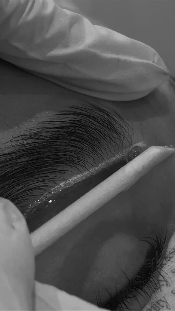 Brow Wax & Shape