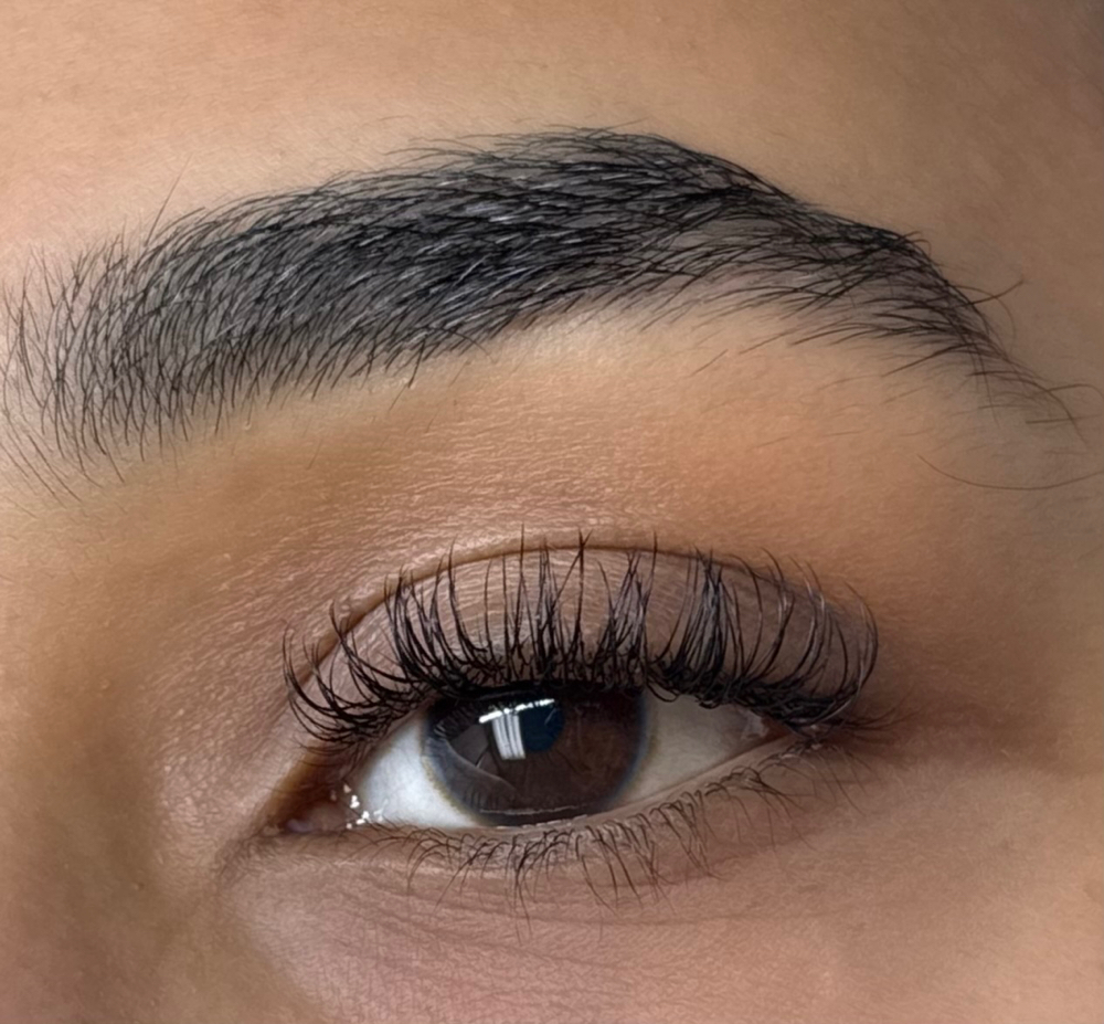 Classic Full Set at Luxe Lash    by Skyler in Waterloo, IA