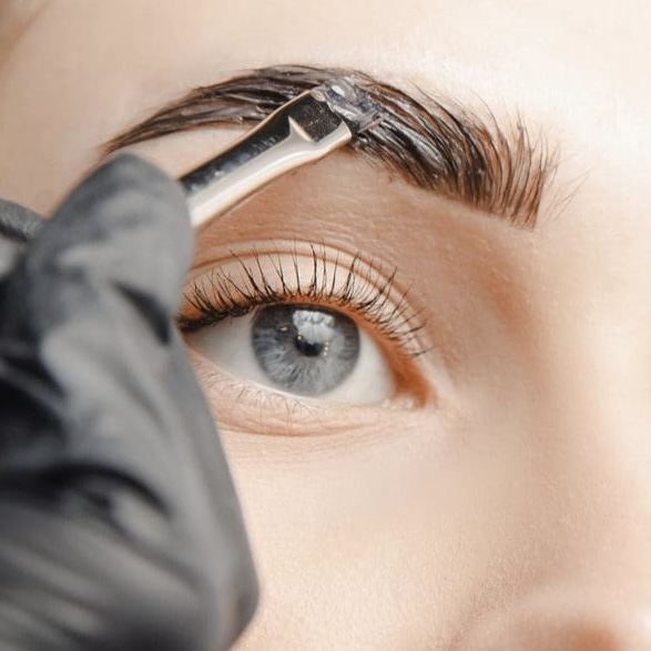 Eyebrow Tinting