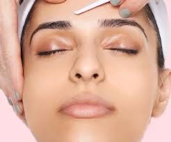 Dermaplaning Facial