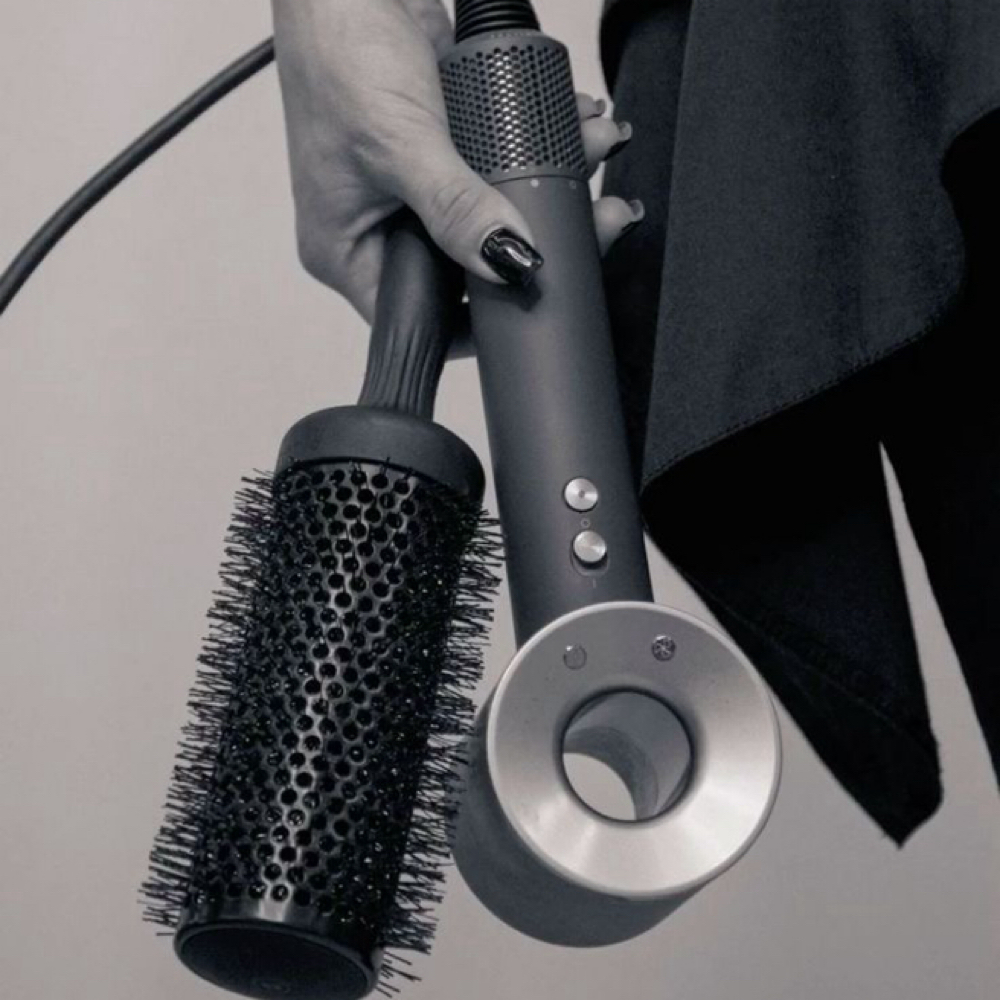 Blowout at Lexidoesmyhair_ in Lindenhurst, NY
