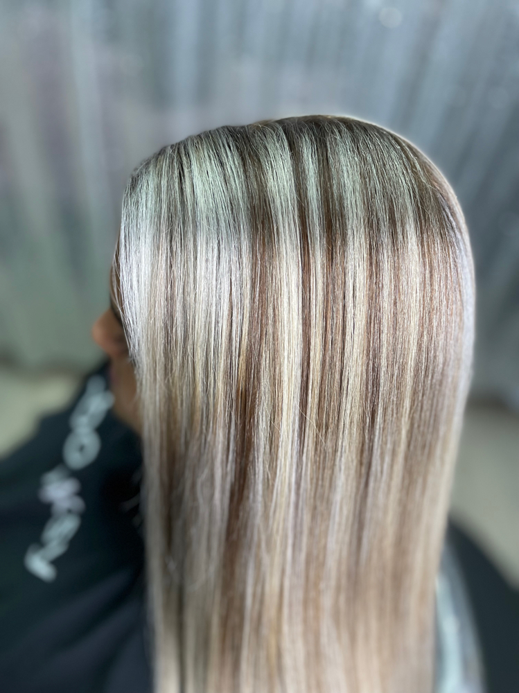 Partial Highlights W/Toning at Hidden beauty by luz in Tampa, FL