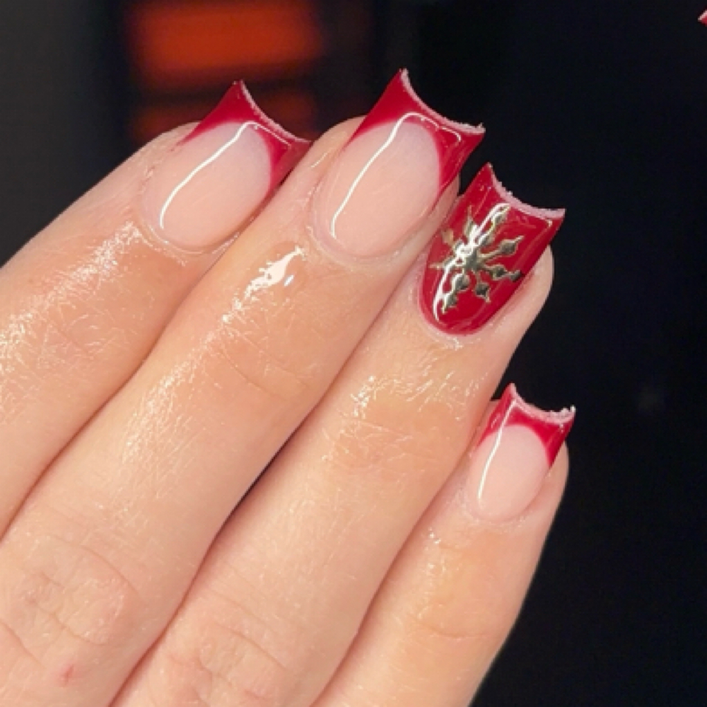 Short Length at Luna Nails in Monroe, WA