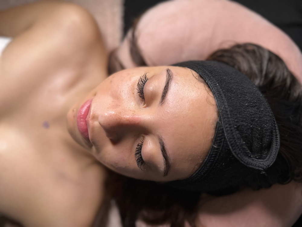 GLOW IN THIRTY FACIAL