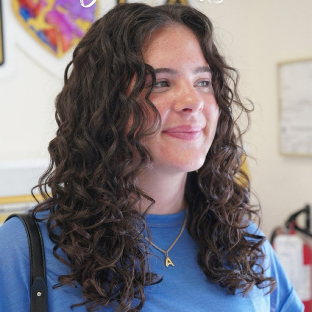 Return Client Sunshine Cut at Sunshine Curls in Tampa, FL