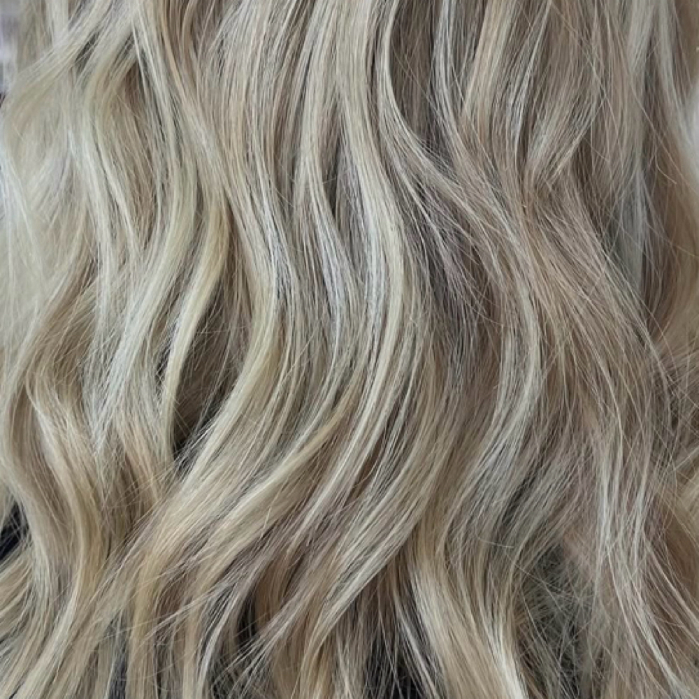 Full Custom Foil at Emma Does My Hair in Valparaiso, IN