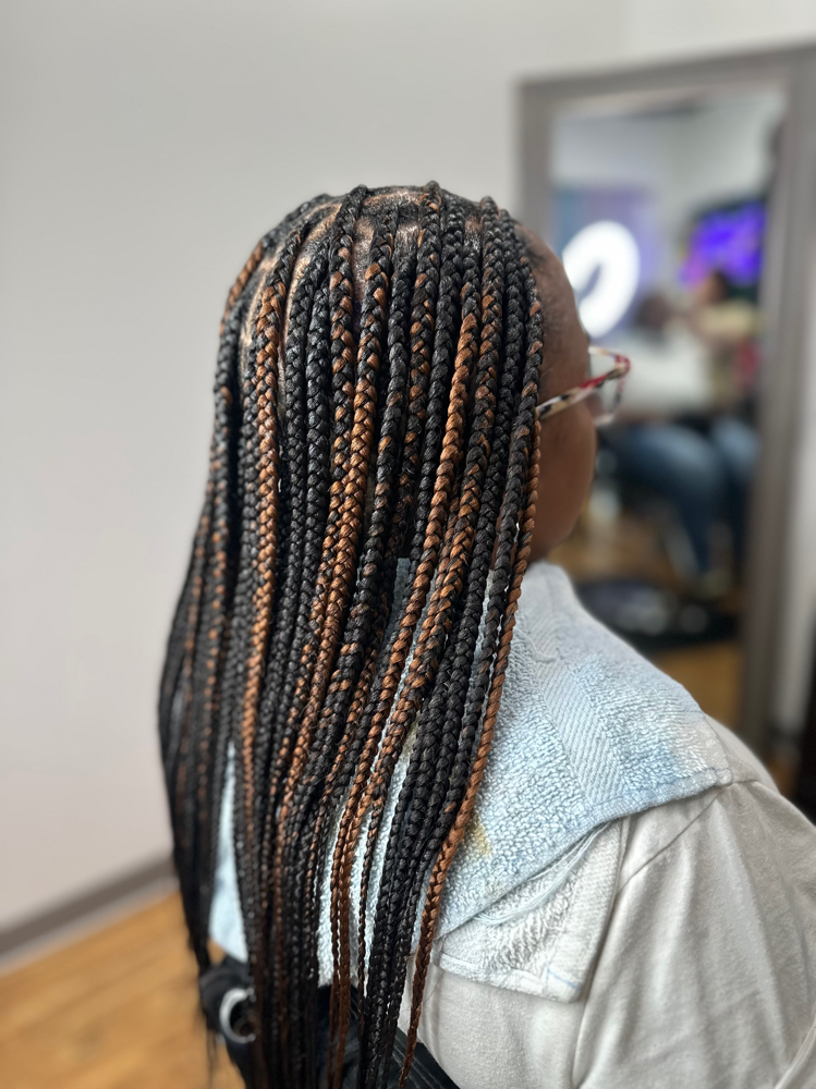 Smedium Knotless