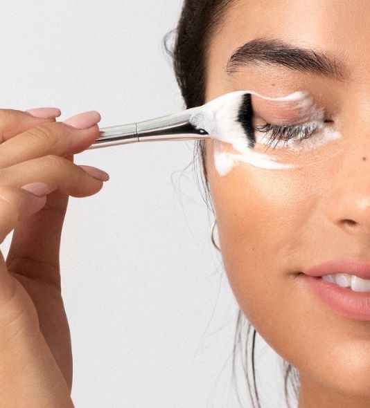 Lash removal