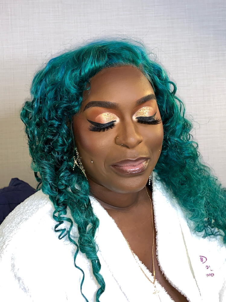 Glitz Me Out