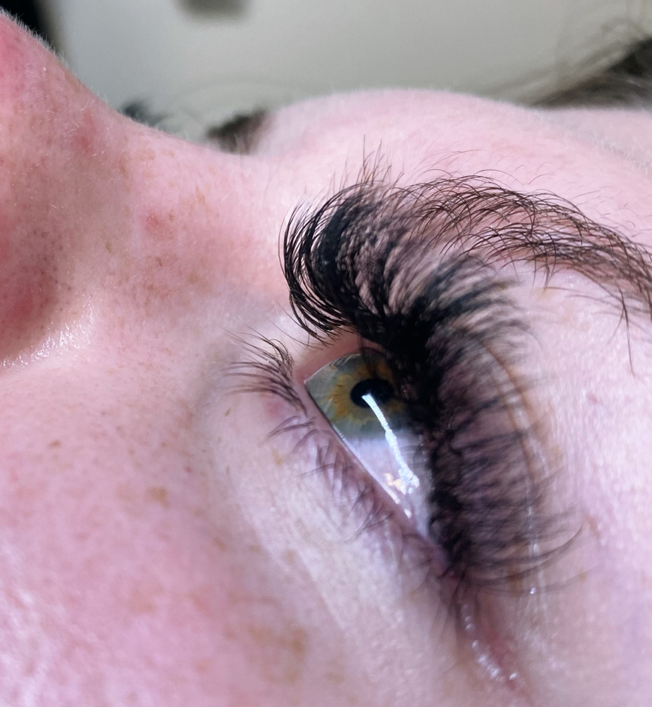 Full Set Volume Lashes