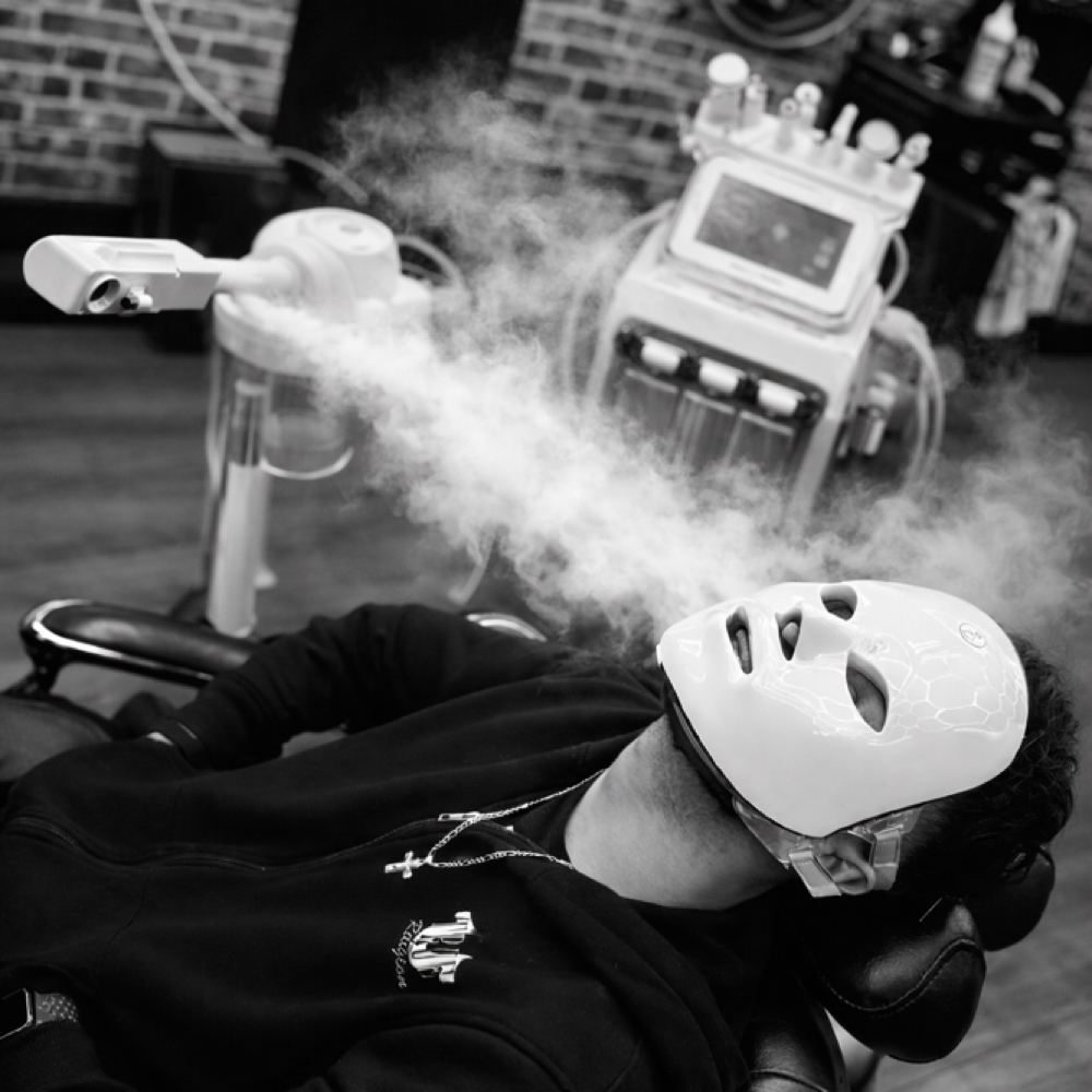 Facial Steam & LED Mask at VIP BARBER in LITTLE ROCK, AR