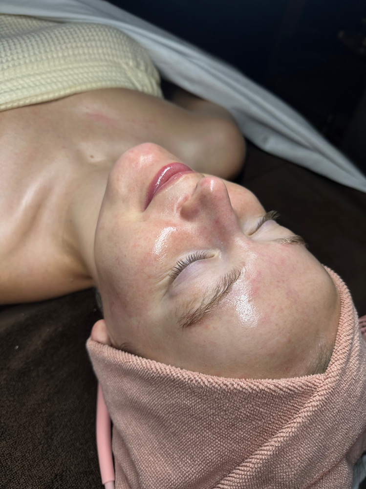 Happy Hour Peel Facial