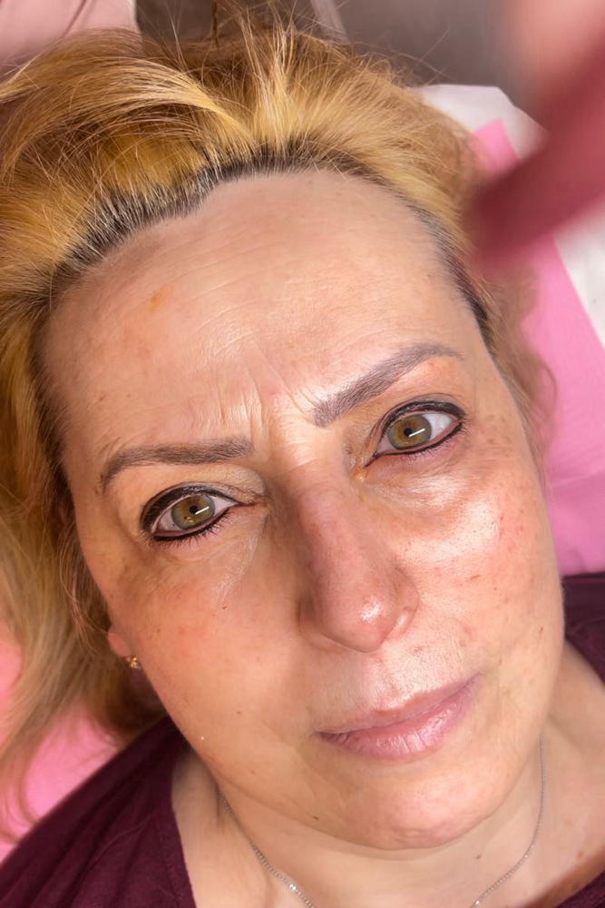 Permanent Eyeliner Up