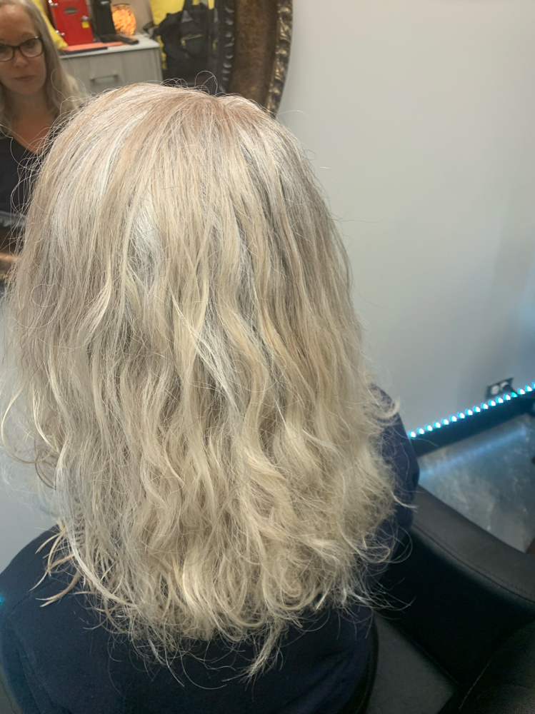 Root Retouch & Style