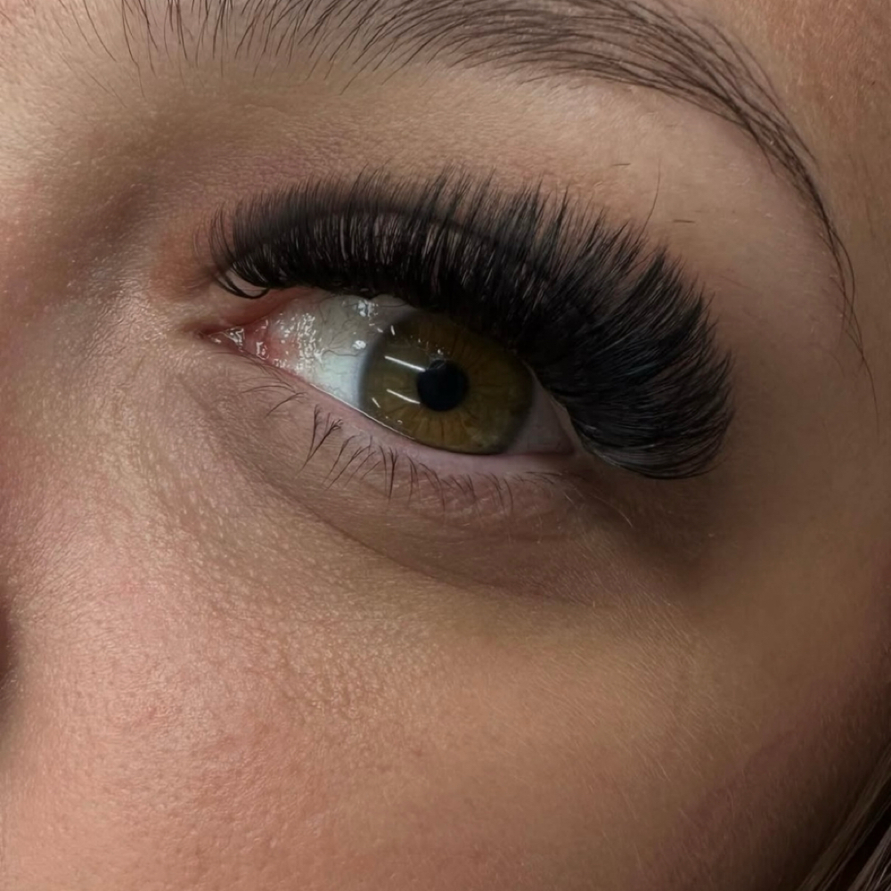 Volume Lashes at LNW in Hialeah, FL