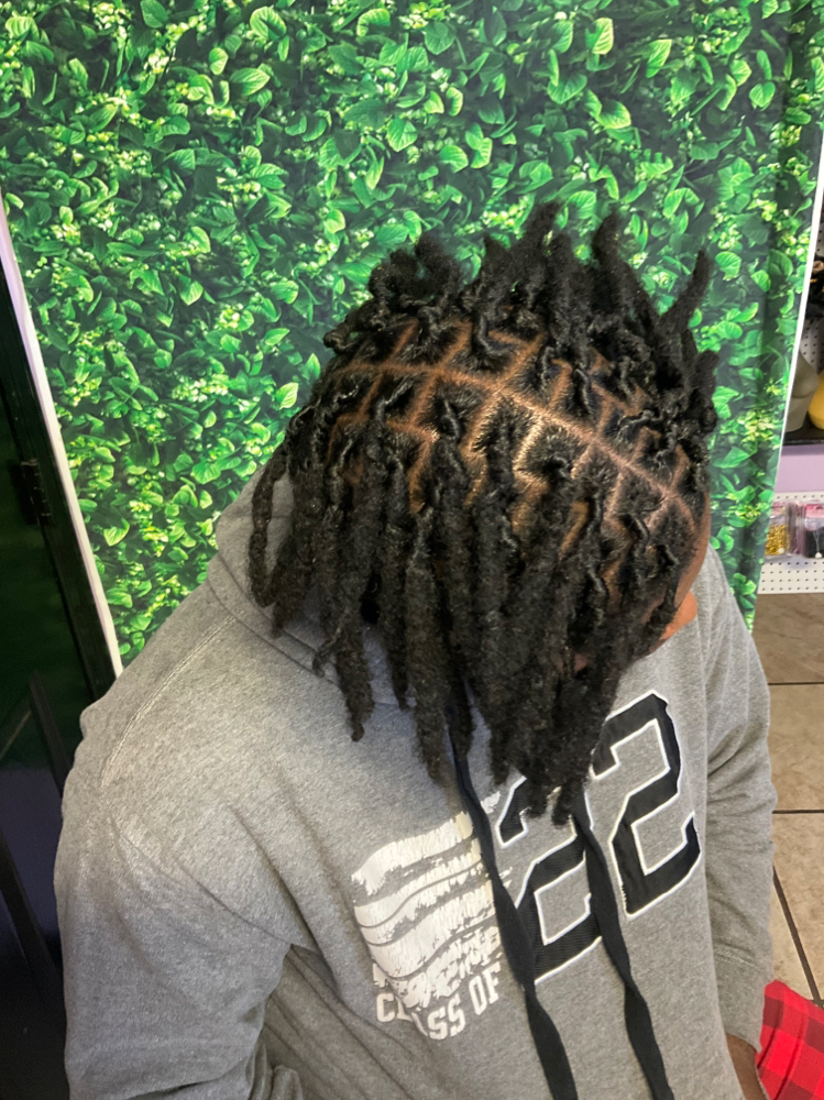 Locs-Retwist-Med