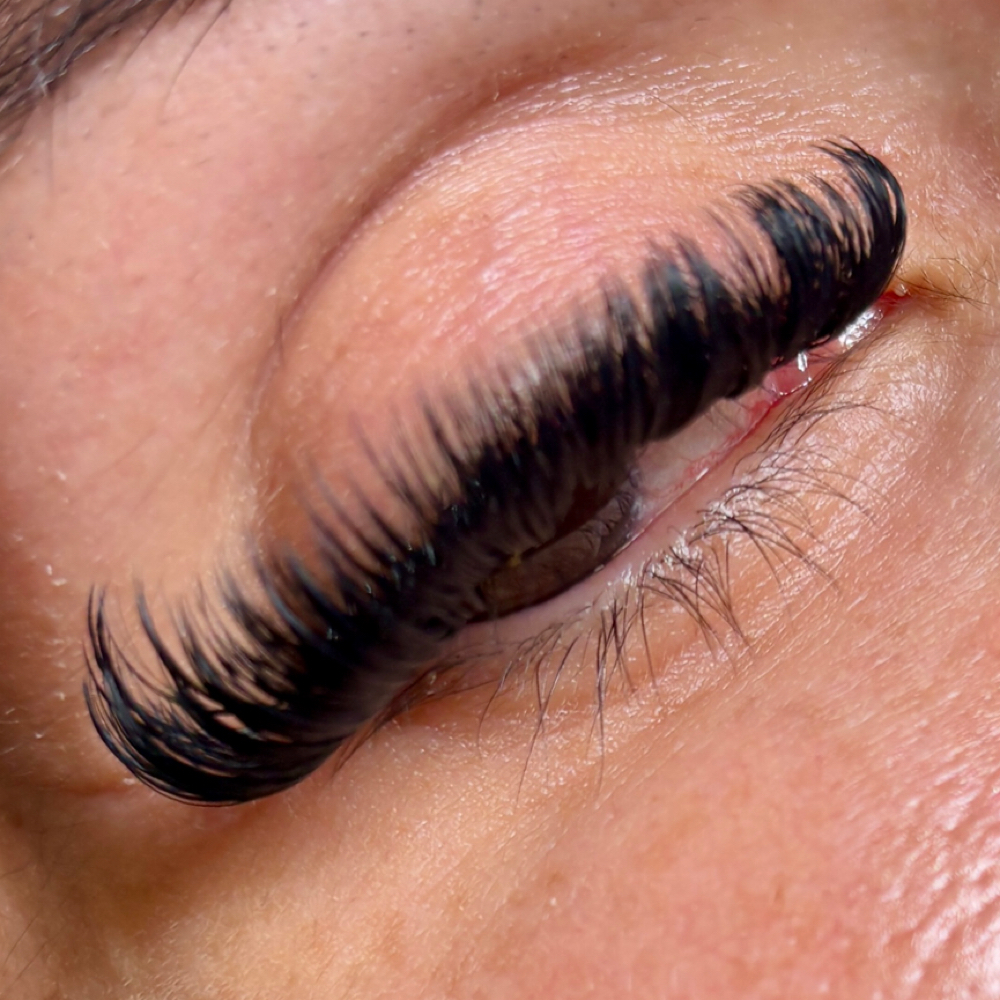 Mega Volume Set at The Lash Slayer in Glendale, CO