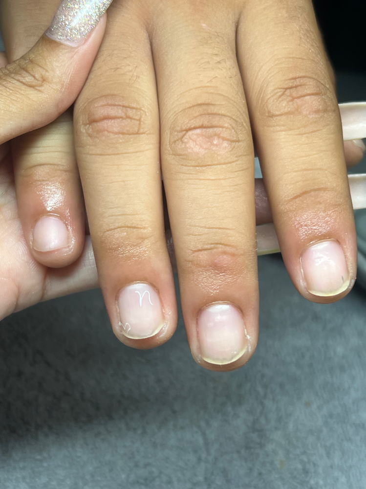 Dry Manicure (no nail art) at SetsbyNeo in Salinas, CA