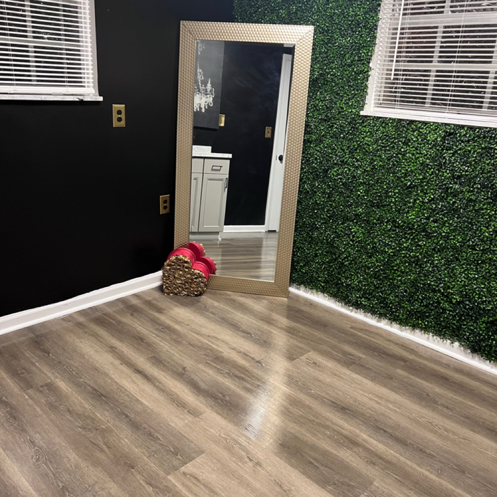 Black Greenery Suite at KS.Envy in Columbus, OH